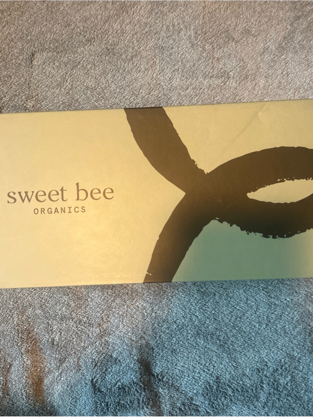 Sweet bee organic silk sleep mask- sage